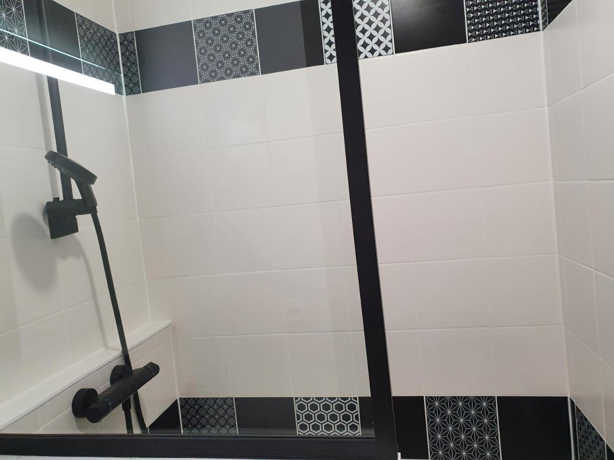 Magnifique Appartement Avec Garage Prive Et Terrasse Reims Exterior foto